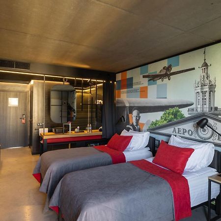 !Fest Hotel Lviv Extérieur photo