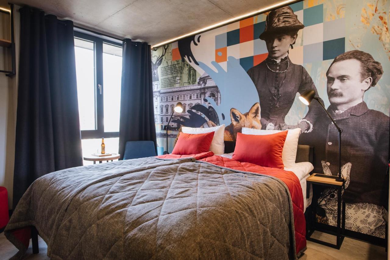 !Fest Hotel Lviv Extérieur photo